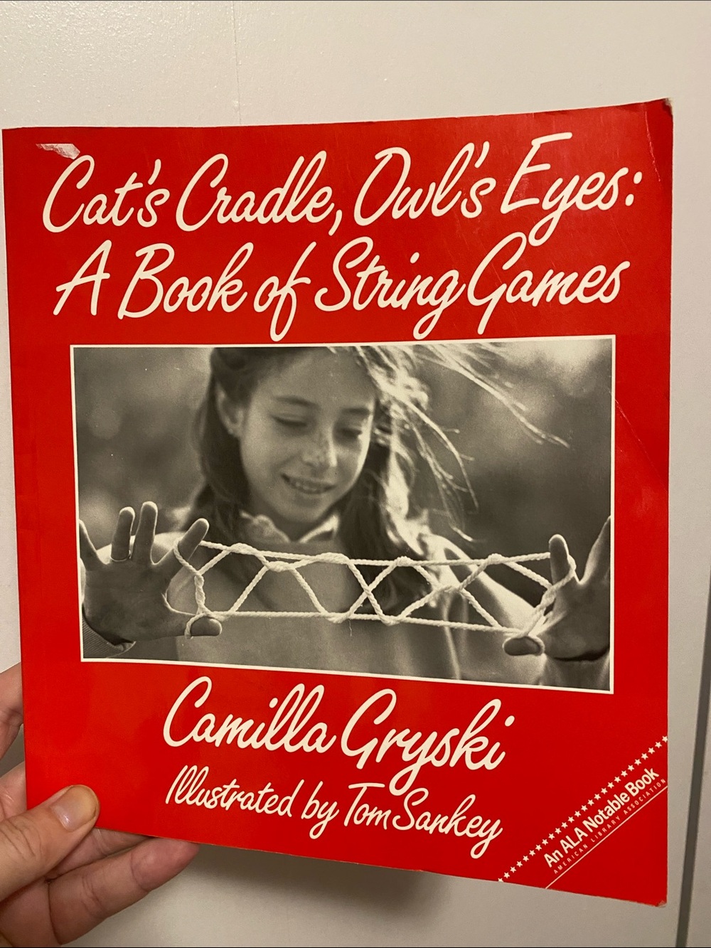 Cat's Cradle, Owl's Eyes: A Book of String Games DIY
